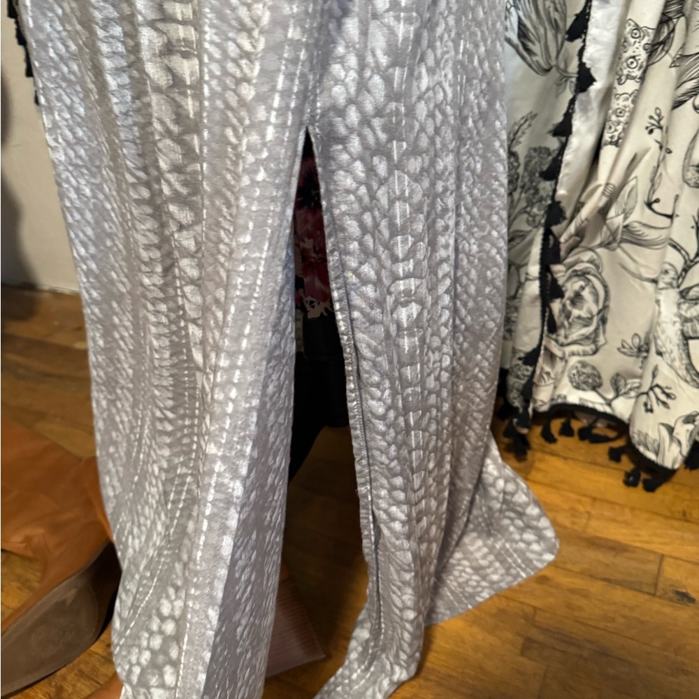 Elegant Gray Women's Maxi Dress - Picture 9 of 10